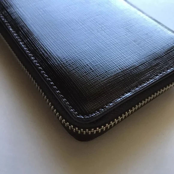 COACH 👛 DARCY PATENT LEATHER ACCORDION ZIP WALLET - Picture 9 of 16